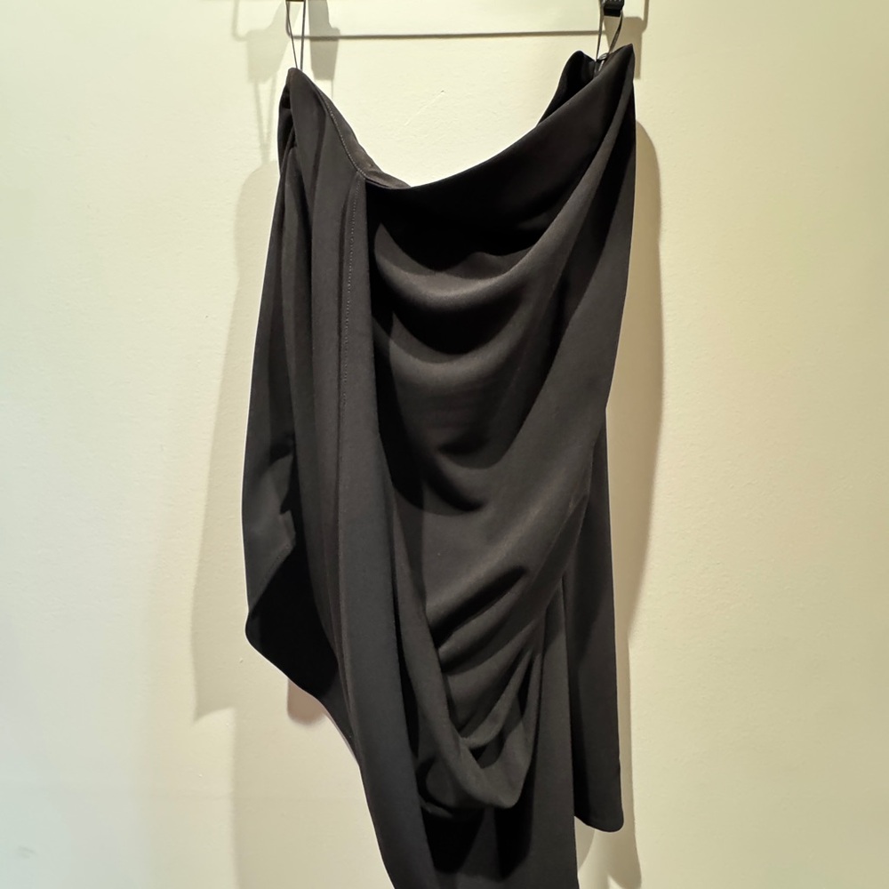 Brand new Zara side ruched asymmetrical mini skirt